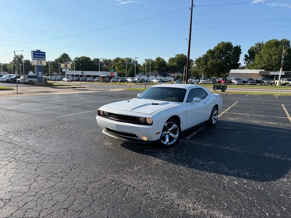 2014 Dodge Challenger 3rd Gen - Image 2 of 10