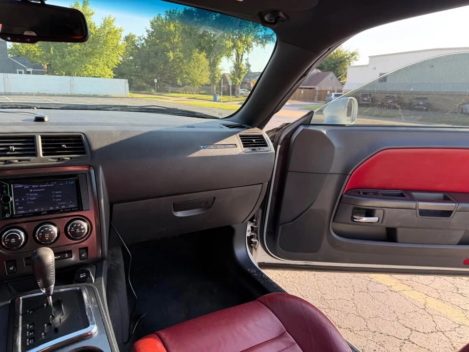 2014 Dodge Challenger 3rd Gen - Image 8 of 10