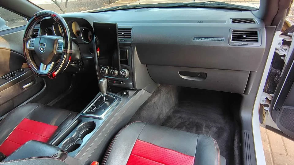 2014 Dodge Challenger 3rd Gen - Image 15 of 17