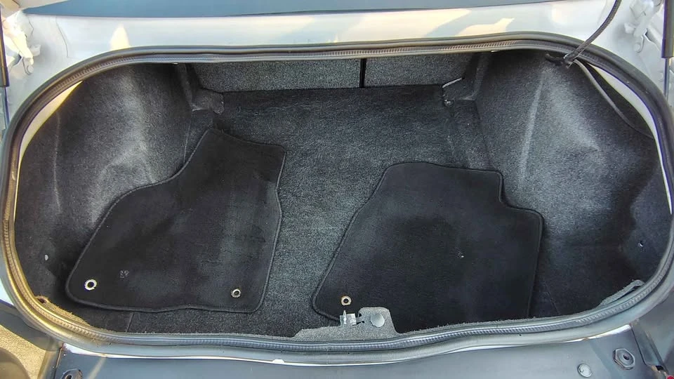 2014 Dodge Challenger 3rd Gen - Image 13 of 17