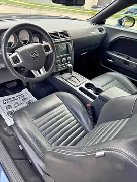 2014 Dodge Challenger SXT Plus