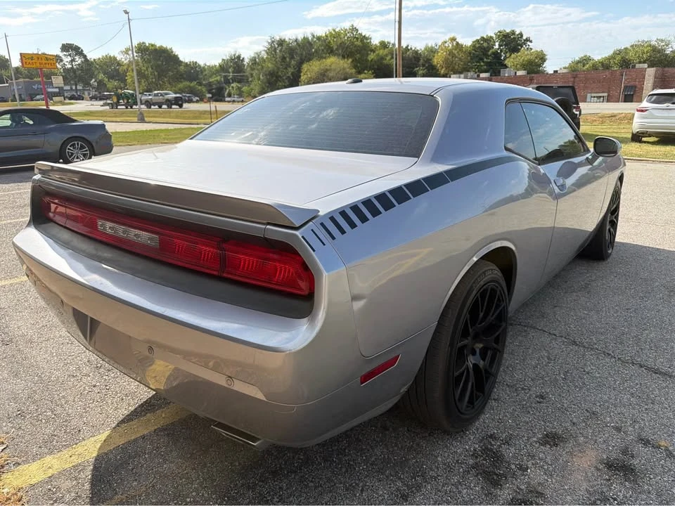 2014 Dodge Challenger 3rd Gen - Image 3 of 8