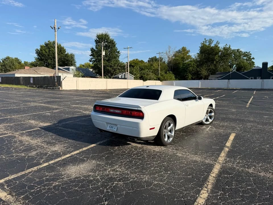 2014 Dodge Challenger 3rd Gen - Image 4 of 10