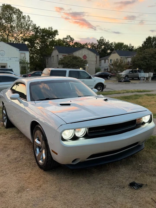 2014 Dodge Challenger 3rd Gen - Image 4 of 13