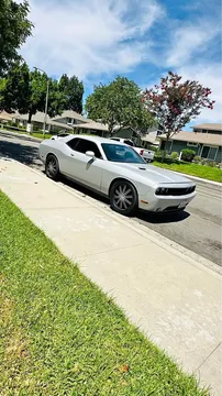 2014 Dodge Challenger SXT Plus