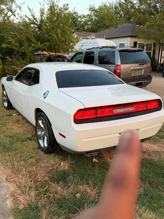 2014 Dodge Challenger 3rd Gen - Image 2 of 13