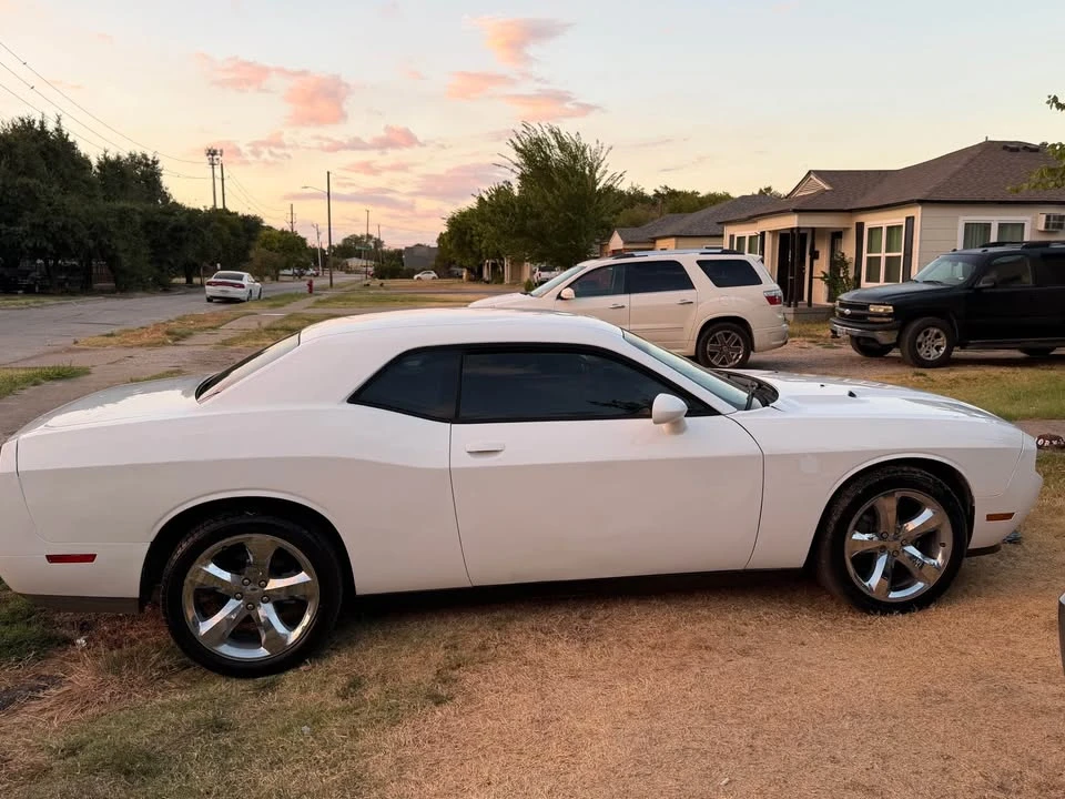2014 Dodge Challenger 3rd Gen - Image 3 of 13