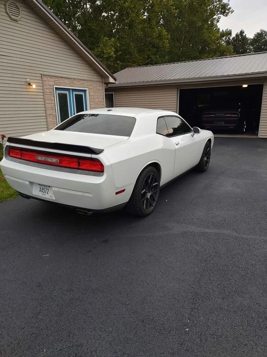 2014 Dodge Challenger 3rd Gen - Image 5 of 9
