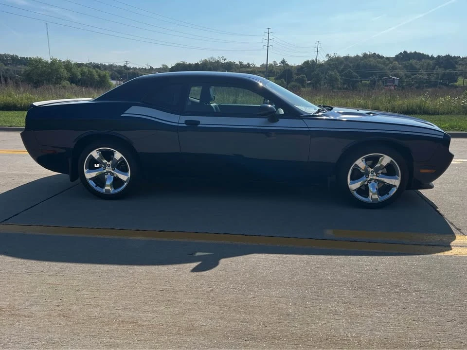2014 Dodge Challenger 3rd Gen - Image 4 of 11