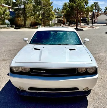 2014 Dodge Challenger SXT Plus