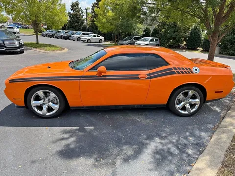 2014 Dodge Challenger SXT Plus