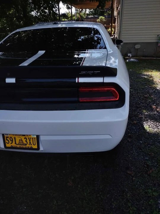 2014 Dodge Challenger 3rd Gen - Image 9 of 13