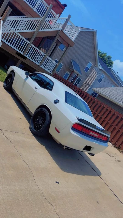 2014 Dodge Challenger 3rd Gen - Image 2 of 17