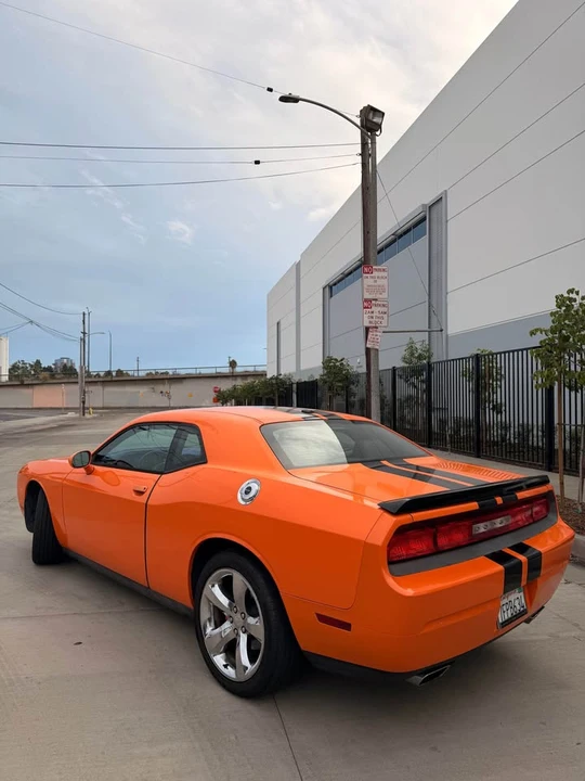 2014 Dodge Challenger 3rd Gen - Image 6 of 10