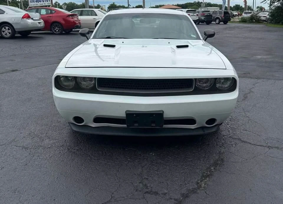 2014 Dodge Challenger 3rd Gen - Image 11 of 15
