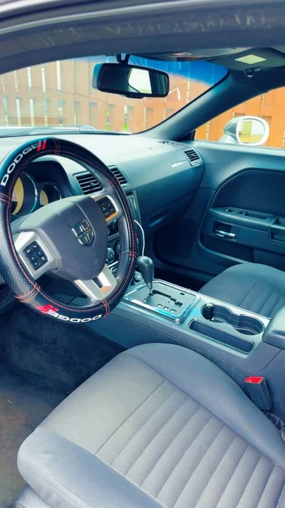 2014 Dodge Challenger 3rd Gen - Image 16 of 17
