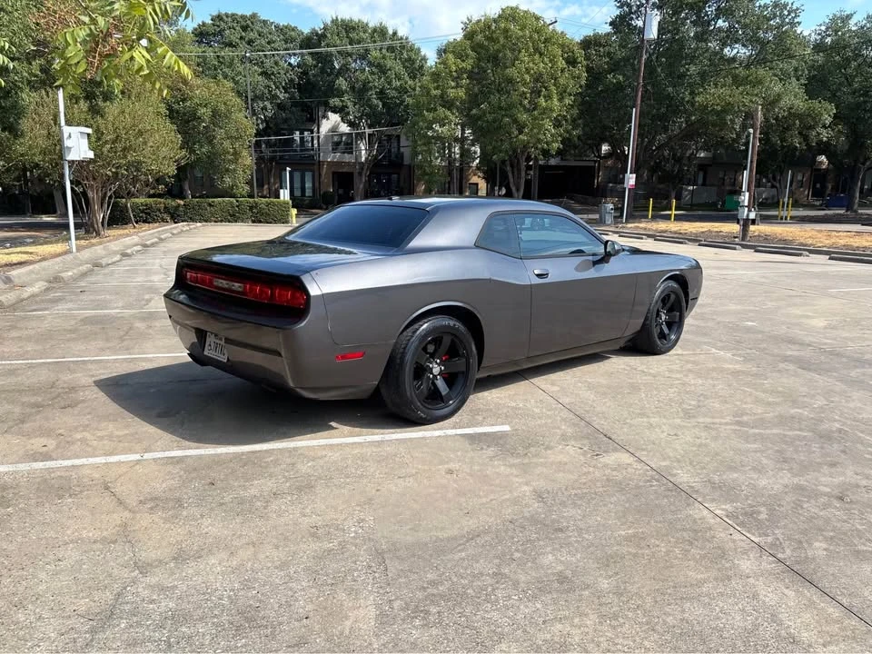 2014 Dodge Challenger 3rd Gen - Image 9 of 20