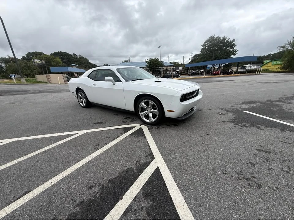2014 Dodge Challenger 3rd Gen - Image 12 of 17