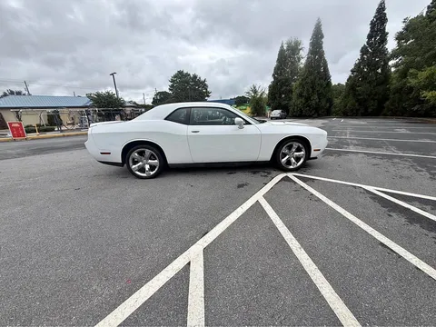 2014 Dodge Challenger SXT Plus