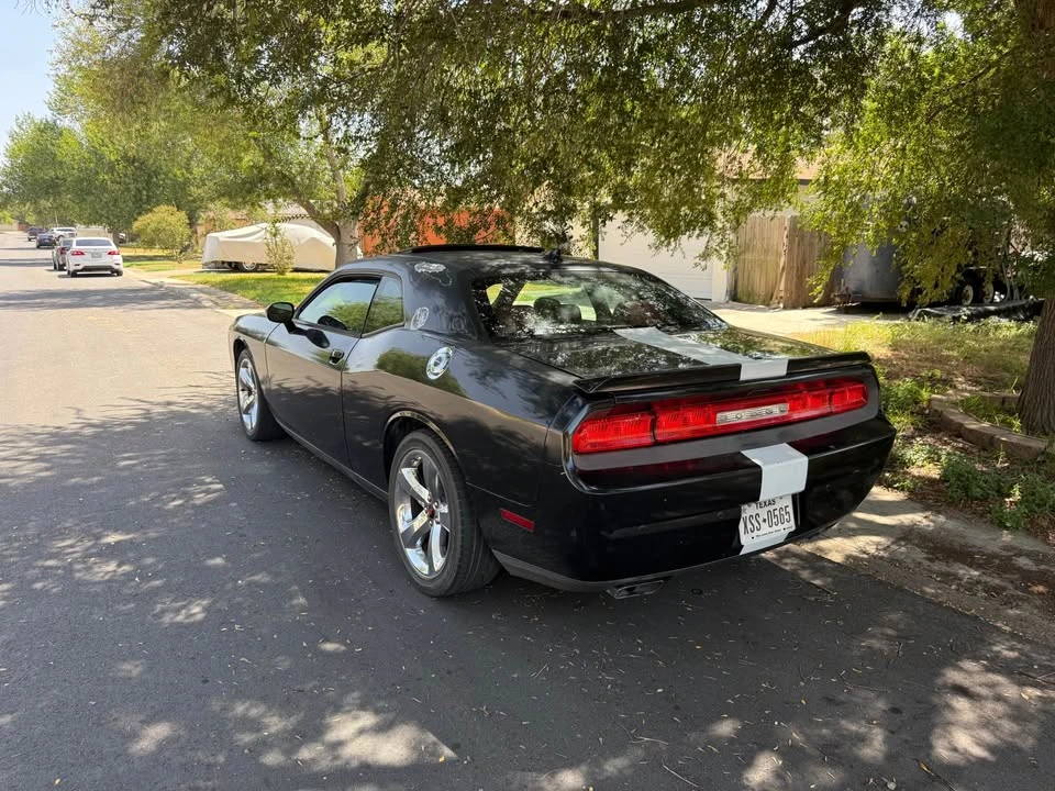 2014 Dodge Challenger 3rd Gen - Image 5 of 6