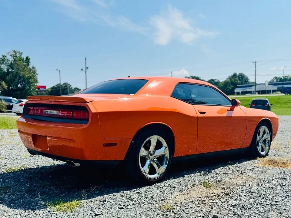 2014 Dodge Challenger 3rd Gen - Image 6 of 10