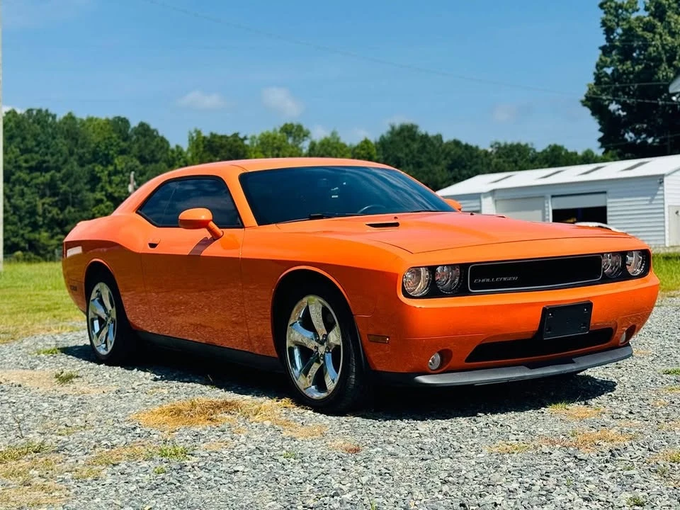 2014 Dodge Challenger 3rd Gen - Image 4 of 10