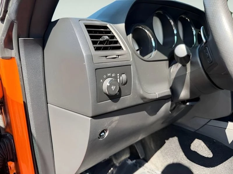 2014 Dodge Challenger 3rd Gen - Image 17 of 20