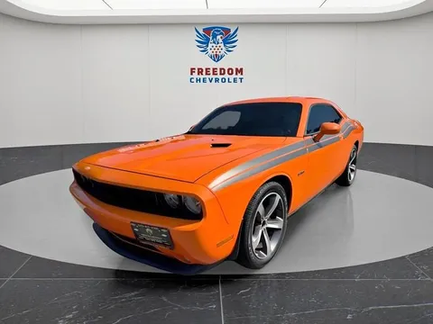 2014 Dodge Challenger SXT RWD