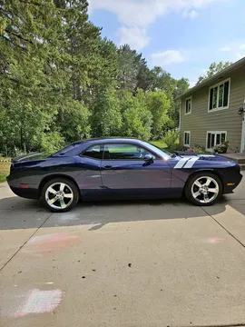 2014 Dodge Challenger SXT Coupe