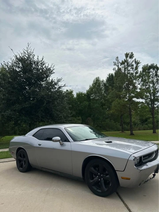 2014 Dodge Challenger 3rd Gen - Image 2 of 14