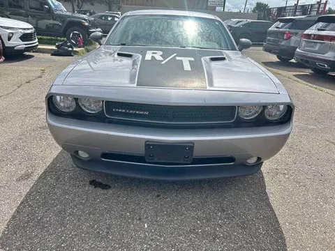 2014 Dodge Challenger SXT Plus