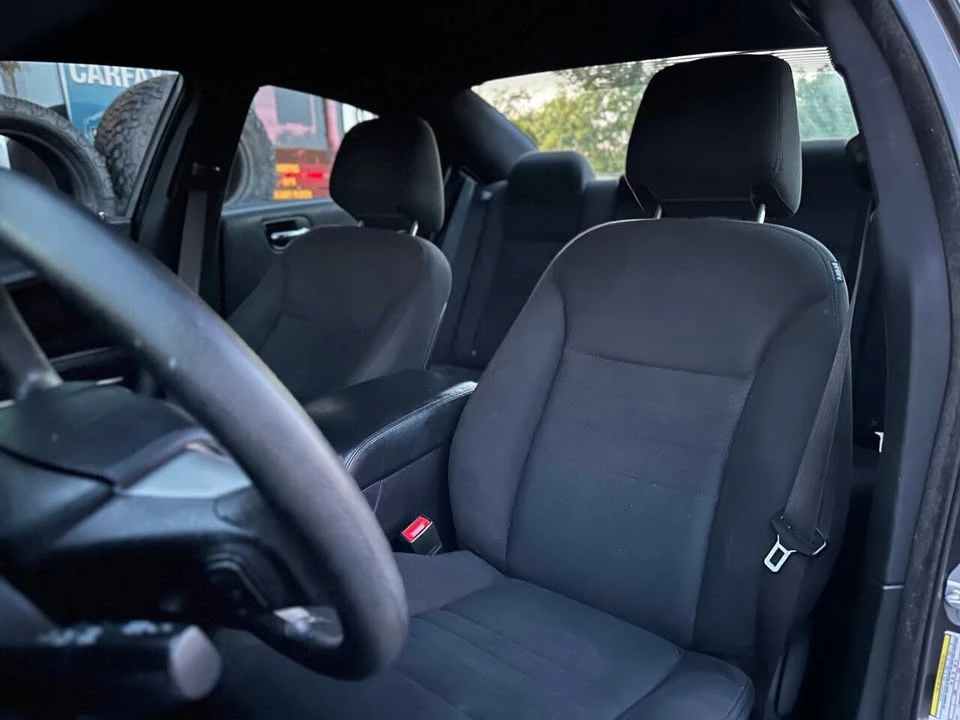 2014 Dodge Charger 7th Gen - Image 17 of 20