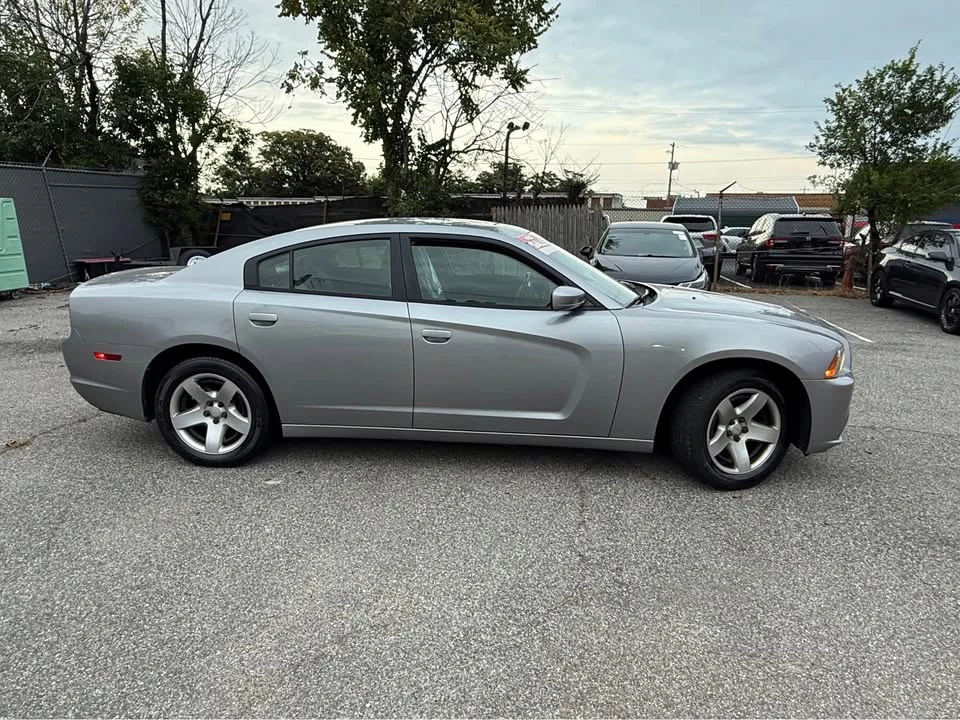 2014 Dodge Charger 7th Gen - Image 5 of 7