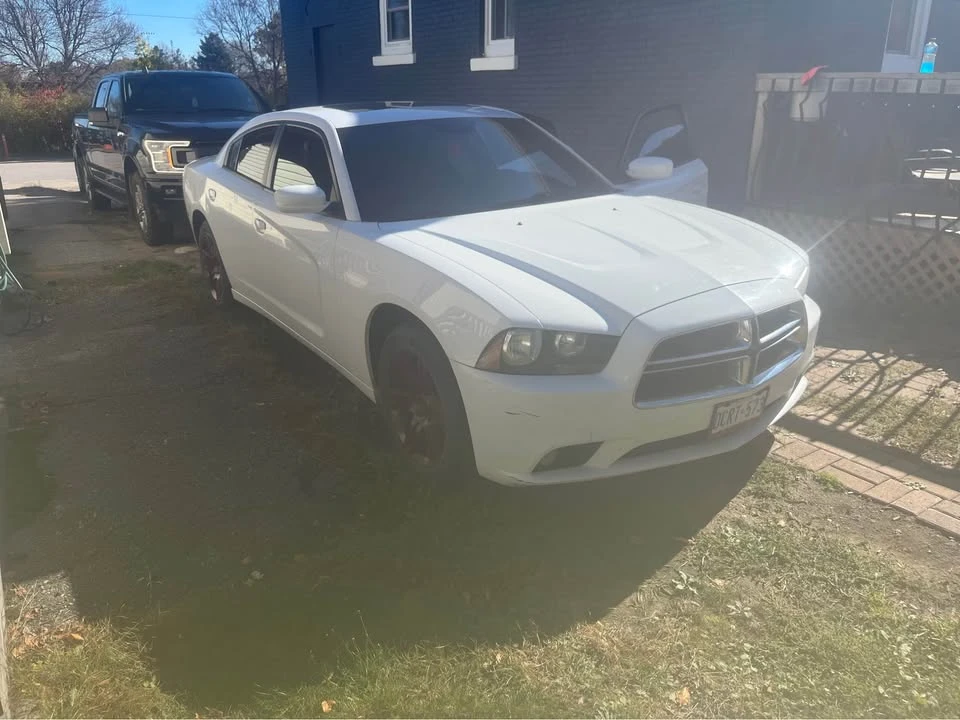 2014 Dodge Charger 7th Gen - Image 11 of 19