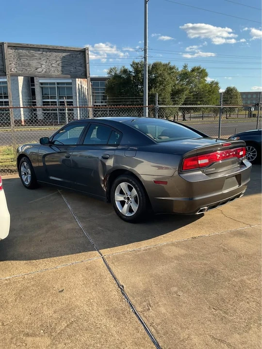 2014 Dodge Charger 7th Gen - Image 7 of 10