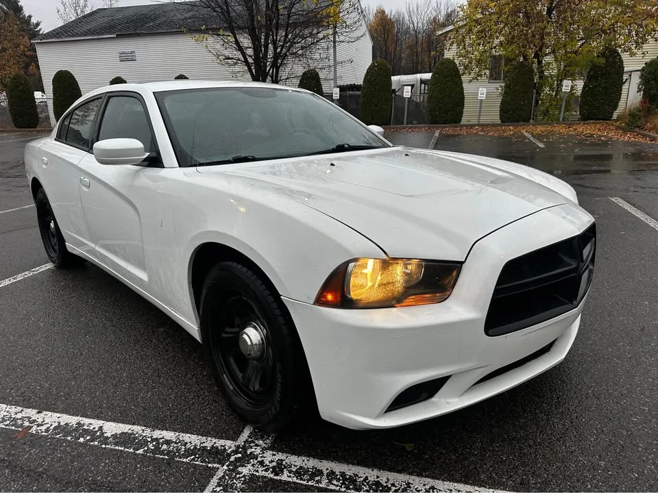 2014 Dodge Charger 7th Gen - Image 3 of 17