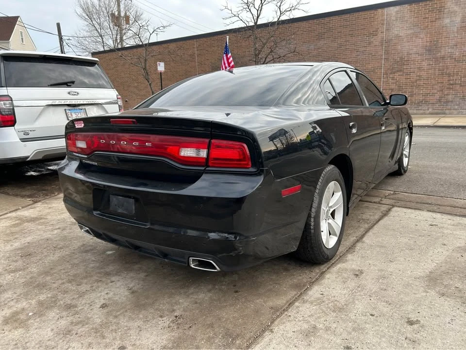 2014 Dodge Charger 7th Gen - Image 4 of 8