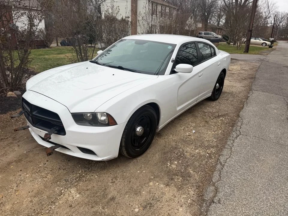 2014 Dodge Charger 7th Gen - Image 2 of 19