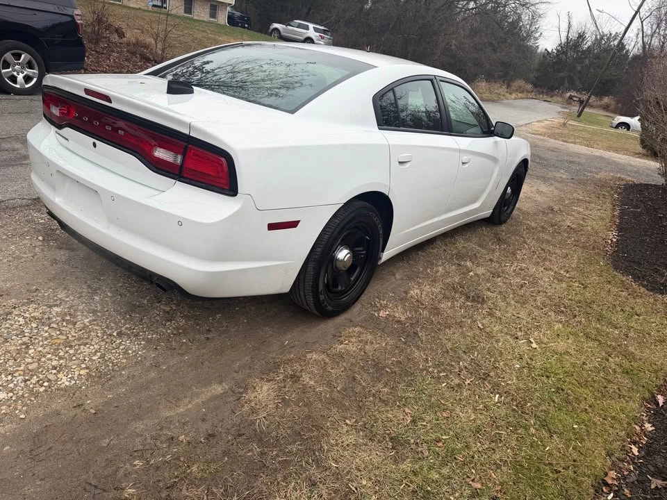 2014 Dodge Charger 7th Gen - Image 9 of 19