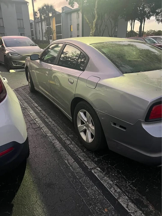 2014 Dodge Charger 7th Gen - Image 4 of 5