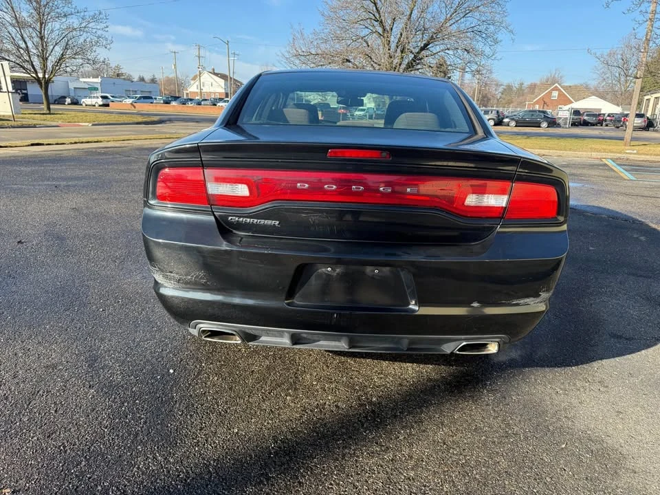 2014 Dodge Charger 7th Gen - Image 6 of 10