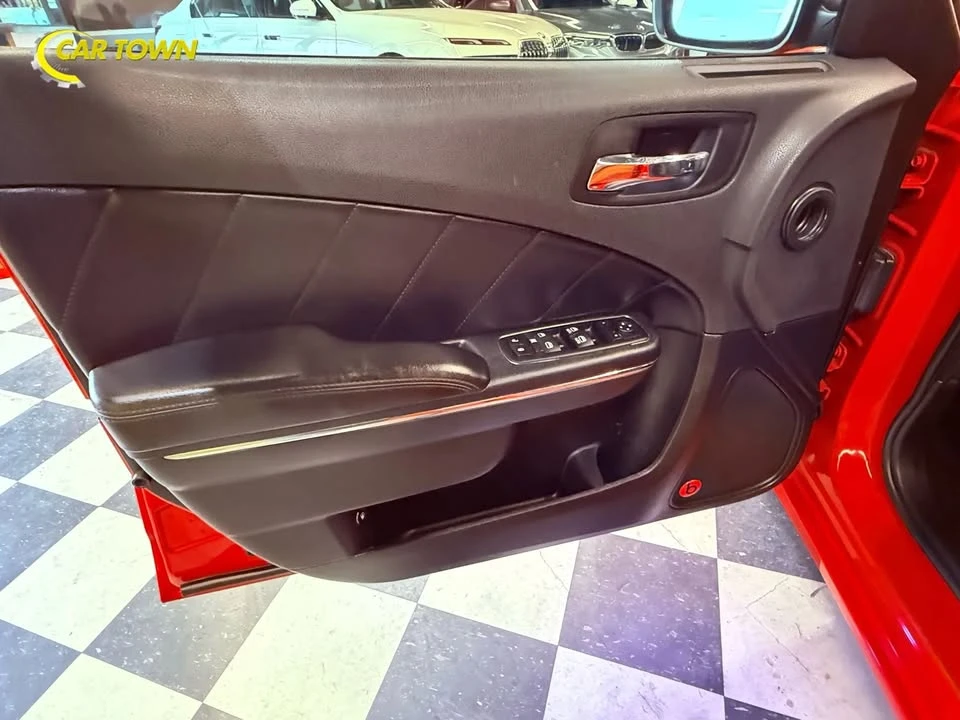 2014 Dodge Charger 7th Gen - Image 17 of 20