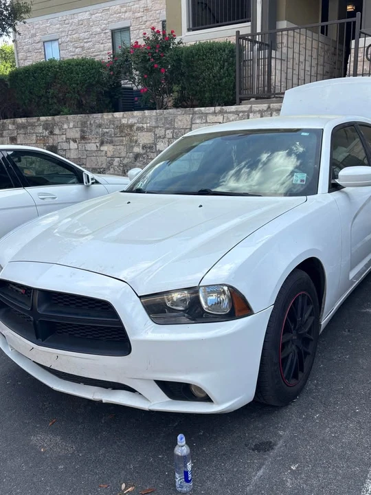 2014 Dodge Charger 7th Gen - Image 2 of 8