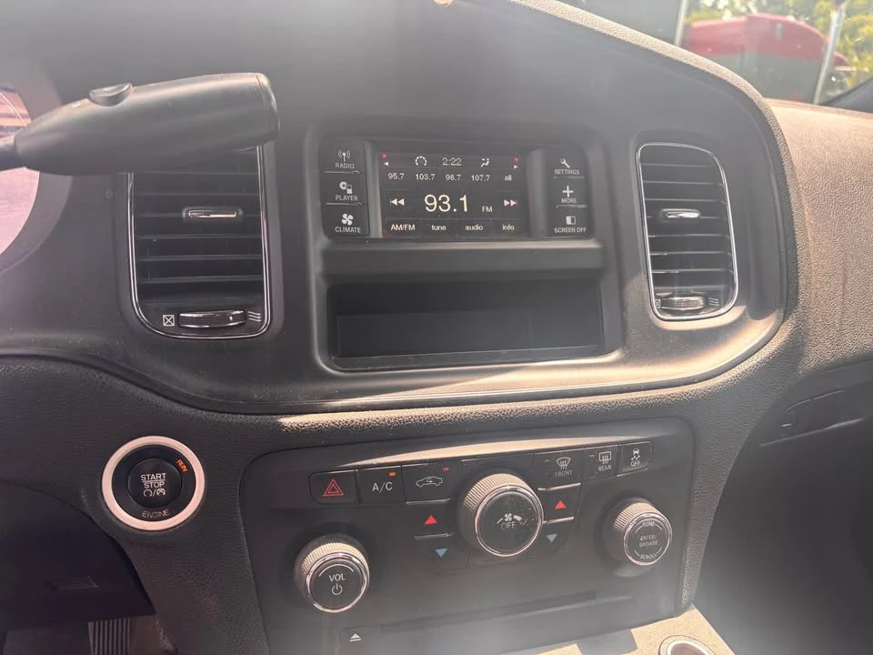 2014 Dodge Charger 7th Gen - Image 5 of 9