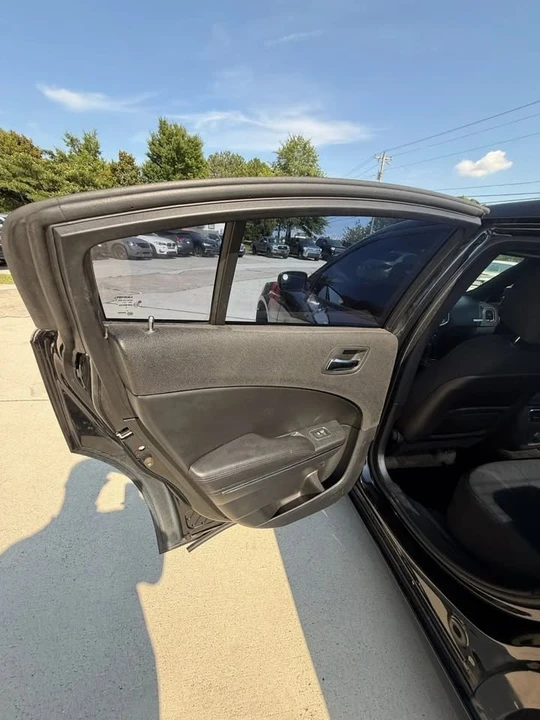 2014 Dodge Charger 7th Gen - Image 18 of 18