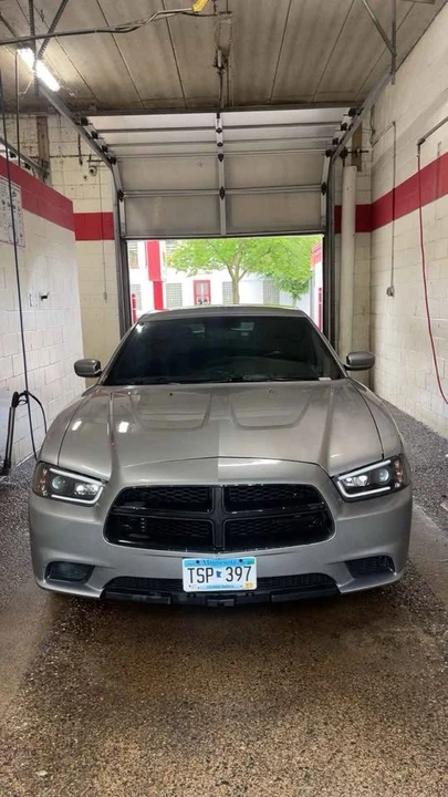 2014 Dodge Charger 7th Gen - Image 2 of 16