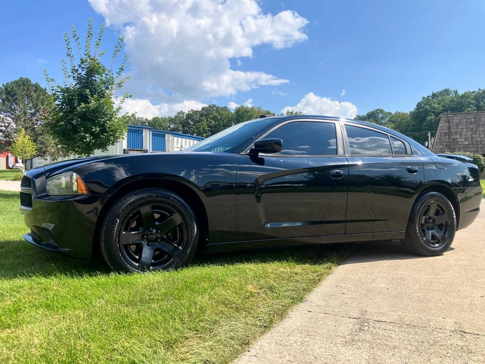 2014 Dodge Charger 7th Gen - Image 3 of 18