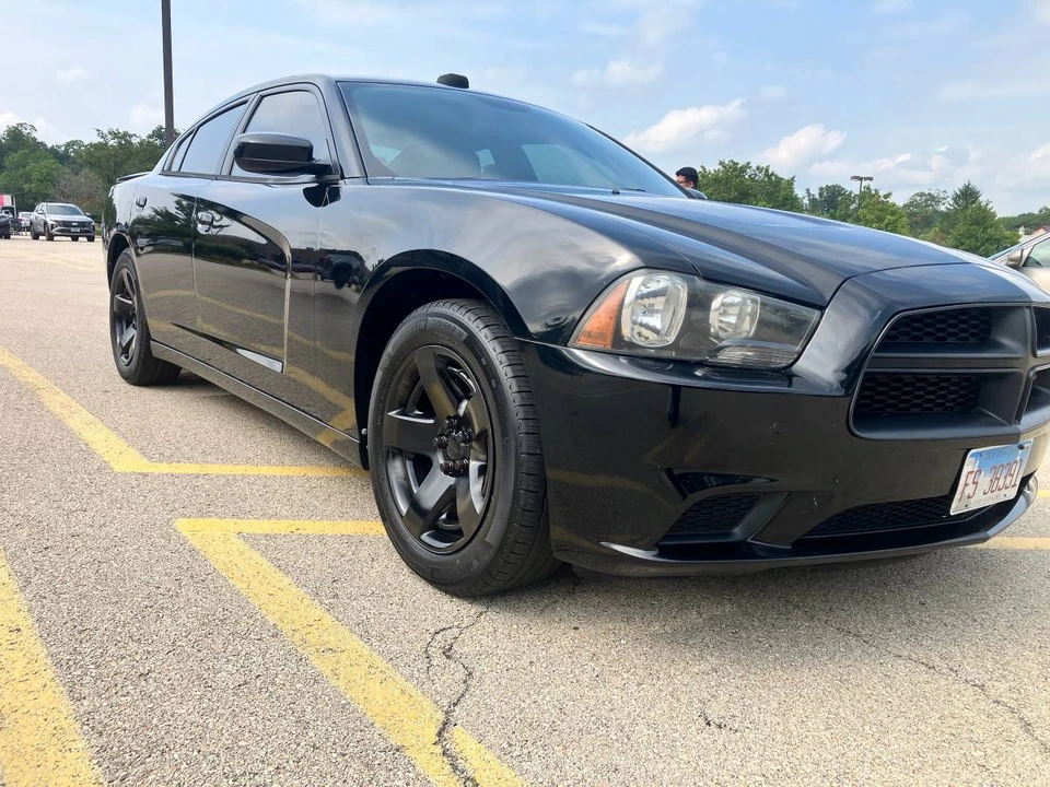 2014 Dodge Charger 7th Gen - Image 2 of 13