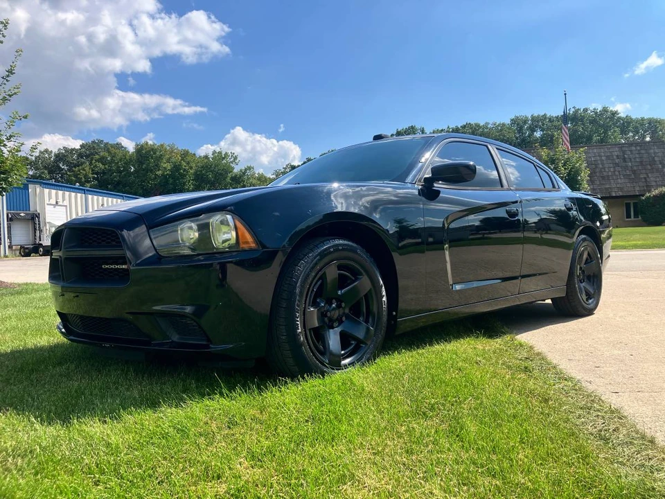 2014 Dodge Charger 7th Gen - Image 4 of 18