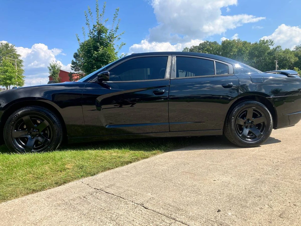 2014 Dodge Charger 7th Gen - Image 2 of 18